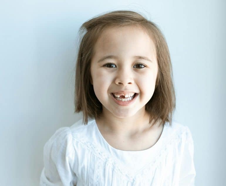 ilustrasi gigi pada anak