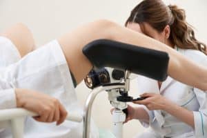 Pemeriksaan organ kewanitaan